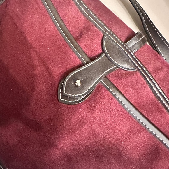 London Fog Newbury saddle bag purse - Picture 2 of 15